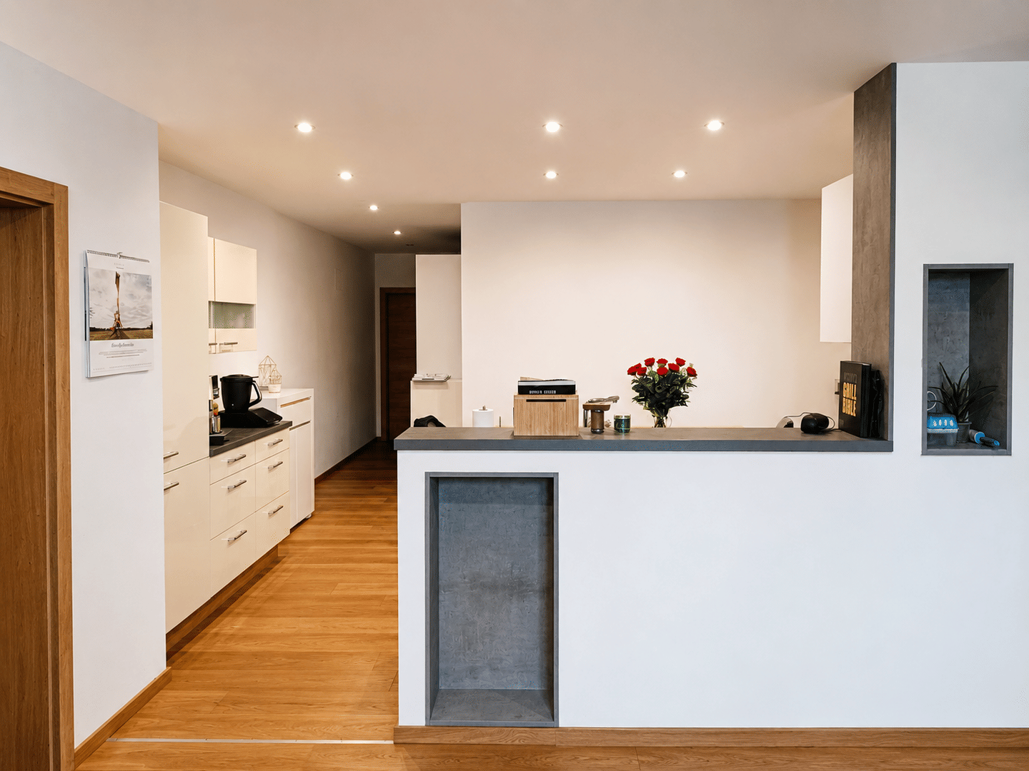 Immobilie in Außernzell - Bezugsfreie 2-Zimmer-Wohnung mit Terrasse, Einbauküche, Carport und Außenkamin - Bild 1