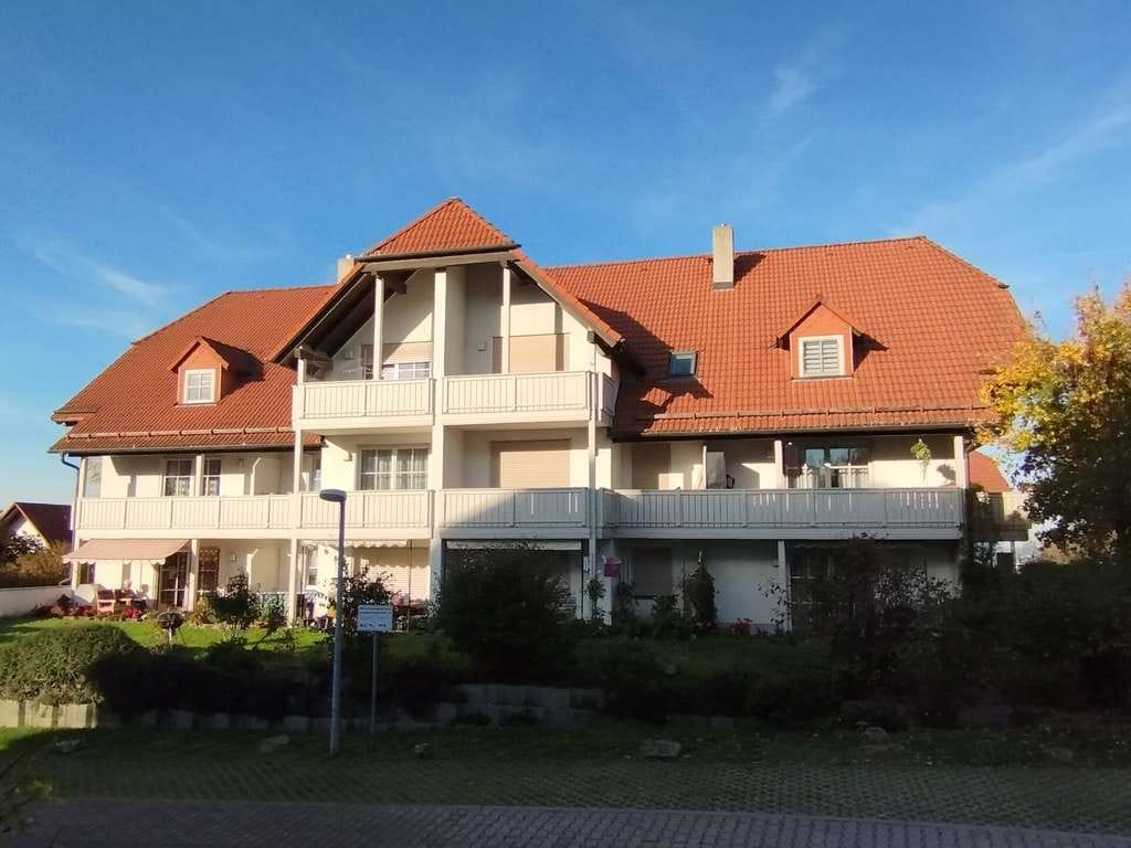 Immobilie in Bannewitz - Kapitalanlage!  Helle 2-Zimmerwohnung mit Terrasse und Tiefgarage in begehrter Lage von Bannewitz - Bild 1