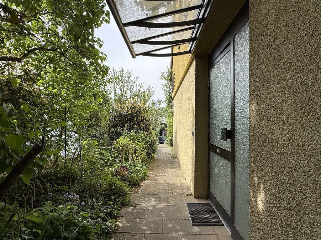 Immobilie in Flein - Doppelhaushälfte mit Garten und Garage in ruhiger Lage von Flein - Bild 3