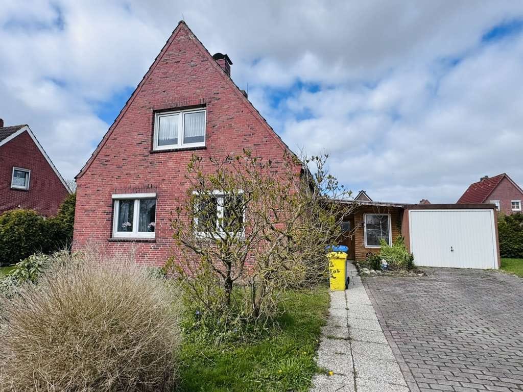 Immobilie in Emden - Sanierungsbedürftiges Einfamilienhaus mit Garage - Bild 2