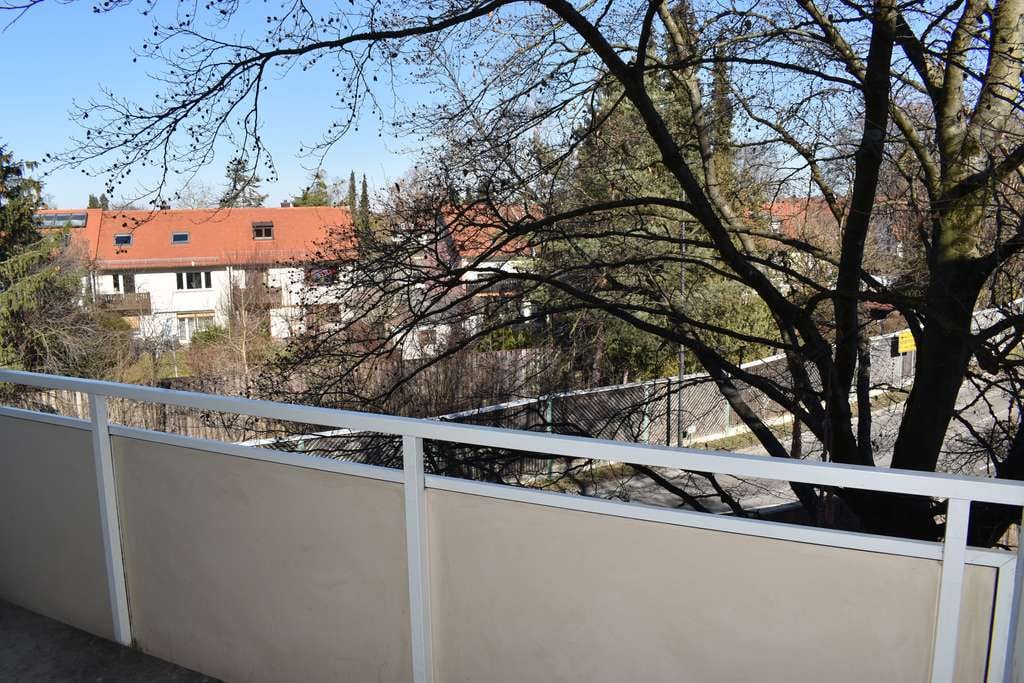Immobilie in Planegg - RG Immobilien - Perfekt geschnittene 1 Zimmer Wohnung mit Balkon in Planegg - Bild 2