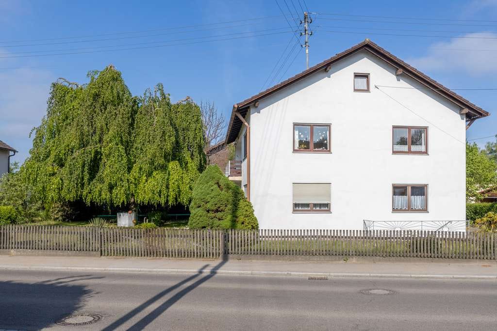 Immobilie in Prittriching - Attraktives 2-Familienhaus mit 177 m² Wohnfläche und großem Garten - Bild 2