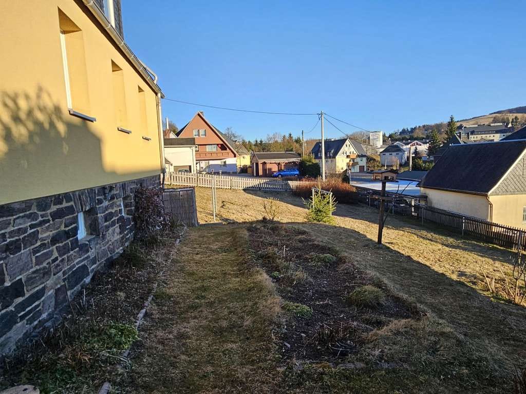 Immobilie in Seiffen/Erzgebirge - Gepflegtes Zweifamilienhaus in zentraler, ruhiger Lage im Kurort Seiffen - Bild 4