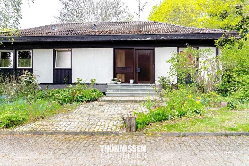 Immobilie in Selfkant - Bungalow mit Potenzial in ruhiger Waldrandlage von Selfkant-Schalbruch - Bild 1