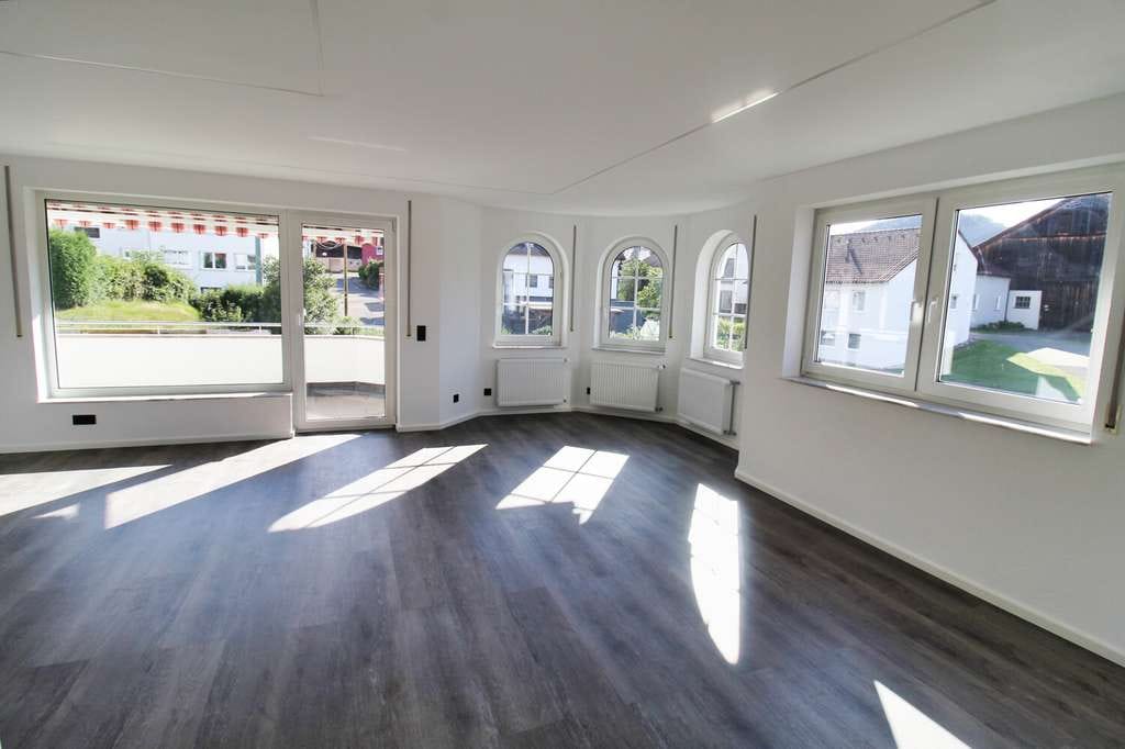 Immobilie in Waldstetten - Großzügige 4,5-Zi.-Maisonettewohnung mit Balkon und Garage! - Bild 4