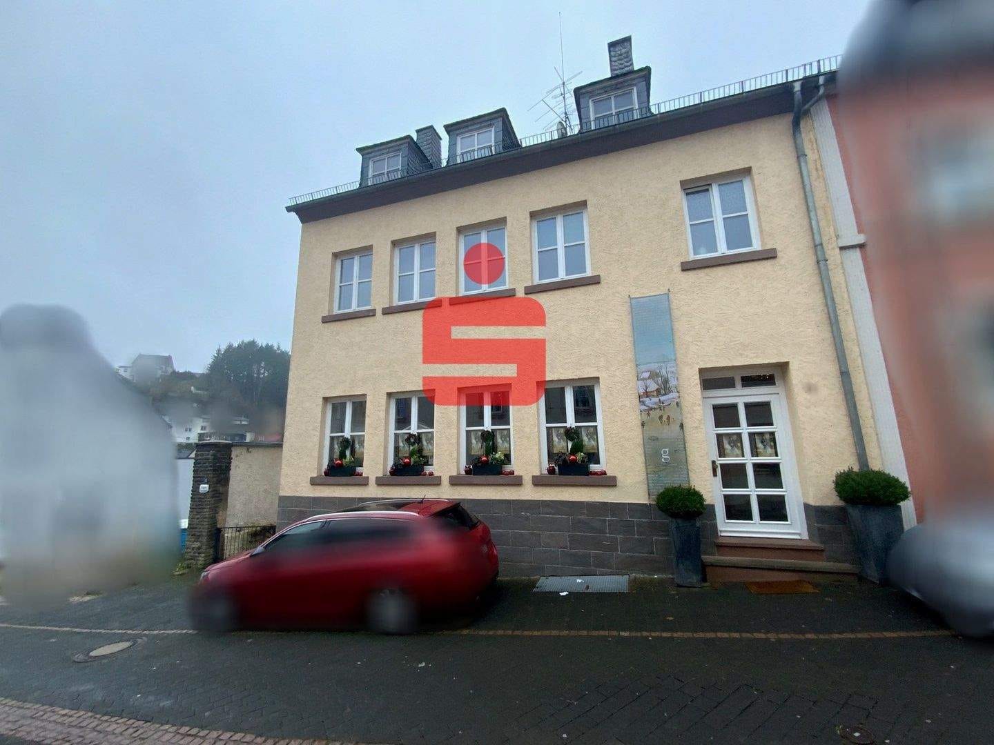 Immobilie in Waxweiler - Wohn- und Geschäftshaus in guter Lage - Bild 0
