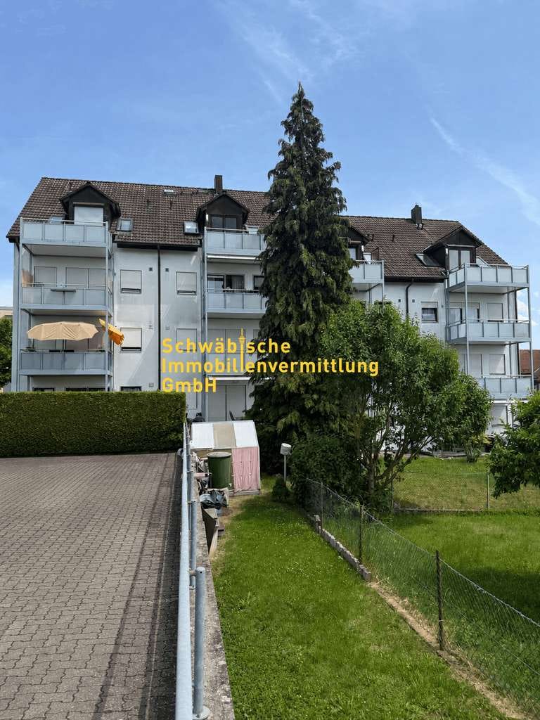 Immobilie in Magstadt - Leerstand, sonnige 2-Zimmer-Whg., großer Balkon (ca. 7,5 qm), Garage & schönem Ausblick in Magstadt - Bild 0