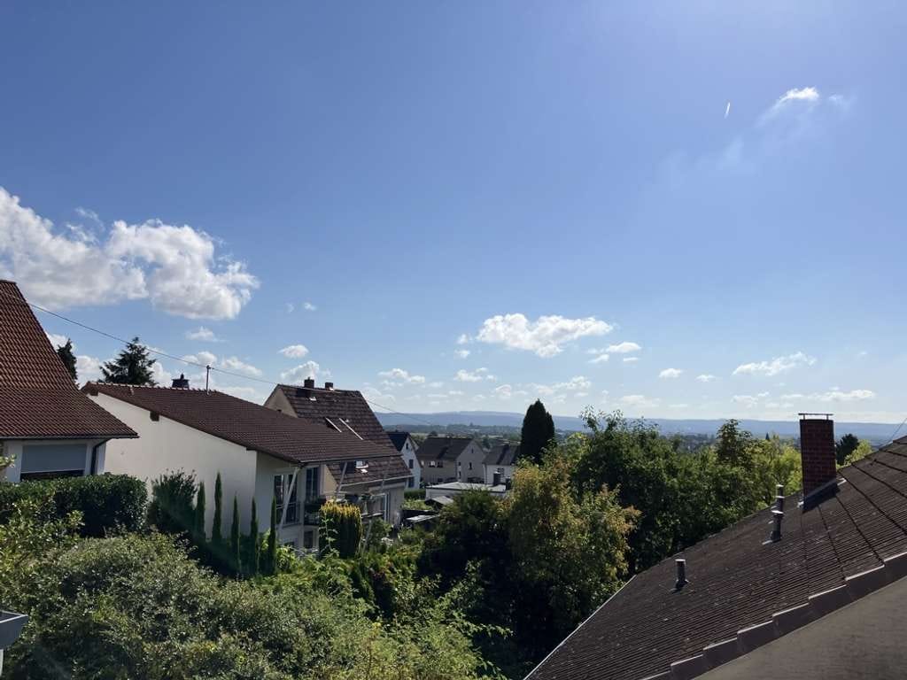 Immobilie in Neuwied - Neuwied-Feldkirchen: Einfamilienhaus mit spektakulärem Fernblick über das Rheintal! - Bild 4
