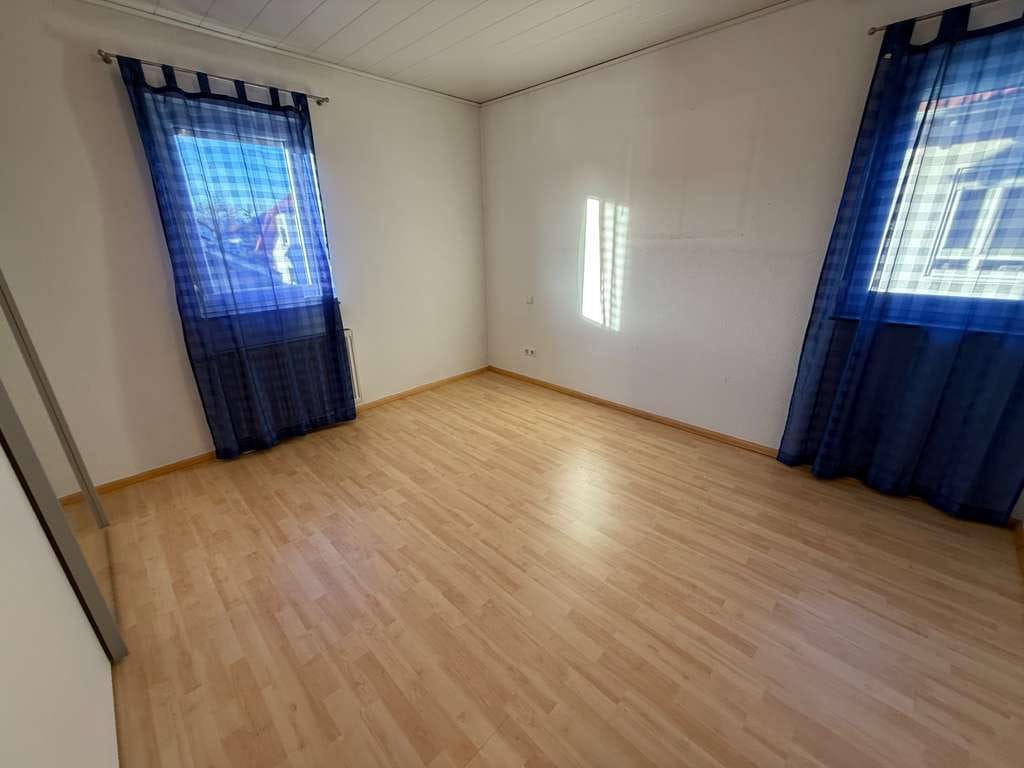 Immobilie in Leimersheim - Bezugsfrei - Schöne 3-ZKB inkl. Einbauküche, Balkon und 2 Stellplätze - Bild 3