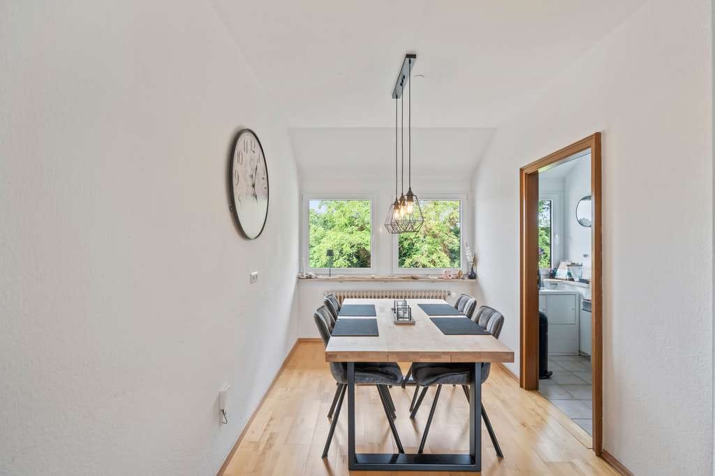 Immobilie in Eichstetten - Freist. Architektenhaus mit 3 Wohneinheiten am Kaiserstuhl – EG bezugsfrei - Bild 2