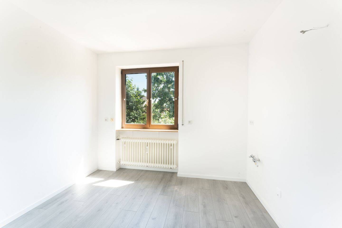 Immobilie in Breitengüßbach - Provisionsfrei! Bezugsfreie, renovierte 3-Zimmer-Wohnung bei Bamberg (Breitengüßbach) - Bild 3