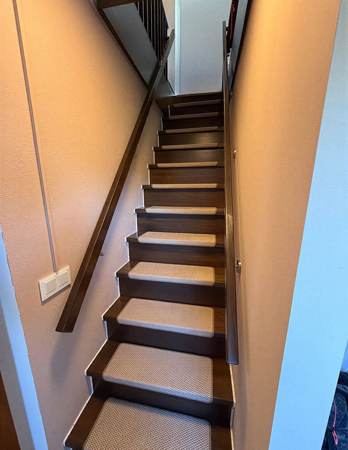 Immobilie in Röttenbach - Modernisierte 2-Zimmer-Wohnung mit zusätzlichem Spitzboden und Stellplatz - Bild 3