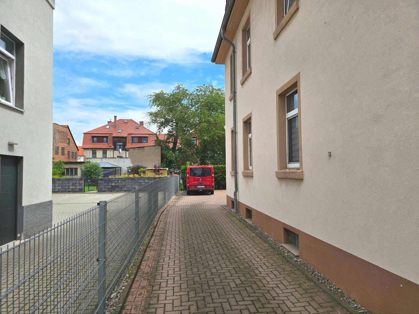Immobilie in Gotha - Faktor 14 - Mehrfamilienhaus mit Stellplätzen in ruhiger Lage von Gotha - Bild 3