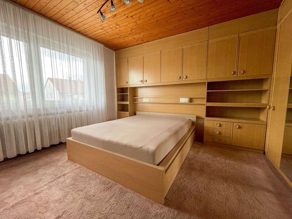 Immobilie in Denkendorf - Großzügige 4-Zimmerwohnung mit 2 zusätzlichem Zimmern im DG - Bild 4