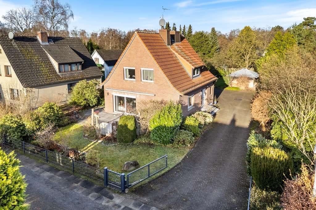 Immobilie in Buchholz in der Nordheide - Ihr neues Zuhause für die ganze Familie – Platz, Ruhe und Zukunftsperspektive - Bild 0