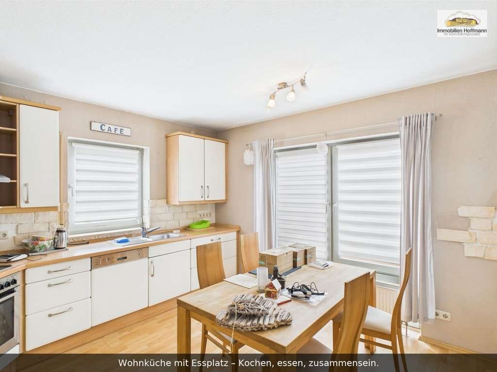 Immobilie in Hösbach - Familienparadies in Hösbach | 215 m² Wfl. | 9 Zimmer | Wintergarten | 2 Garagen - Bild 3