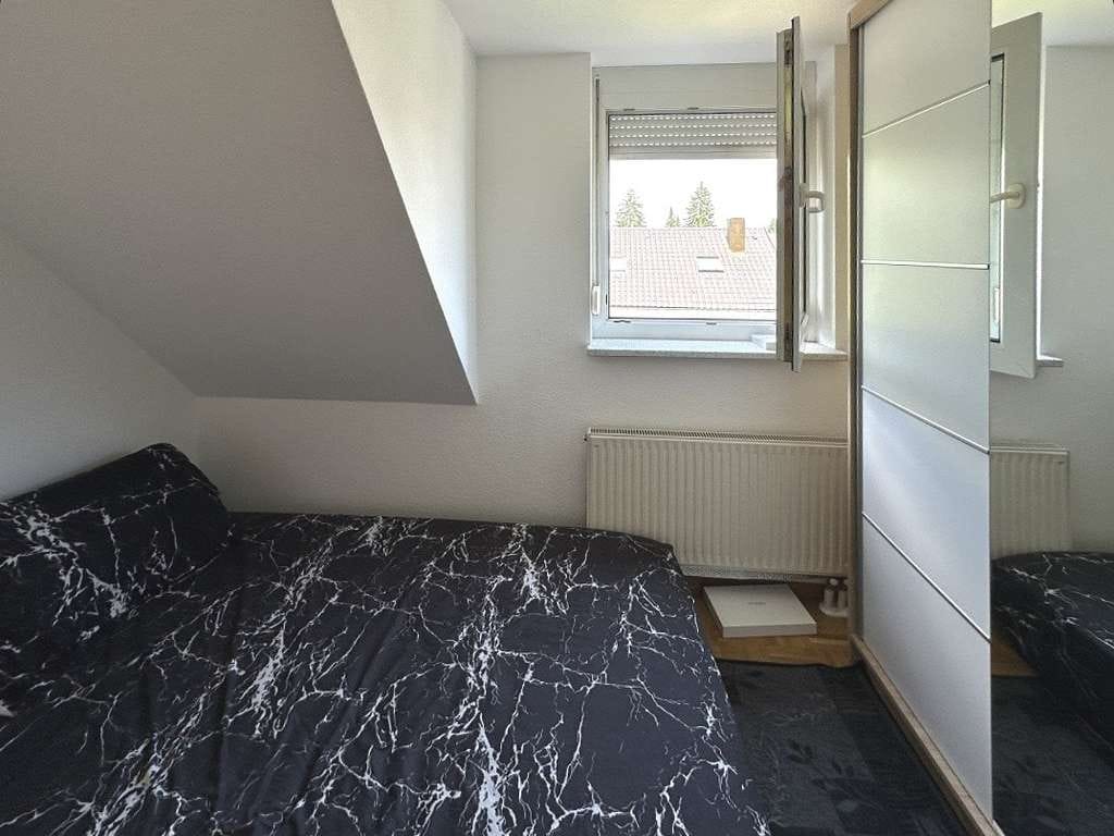 Immobilie in Köngen - Charmante 2-Zimmer-Wohnung mit Balkon und Stellplatz in Köngen - Bild 2