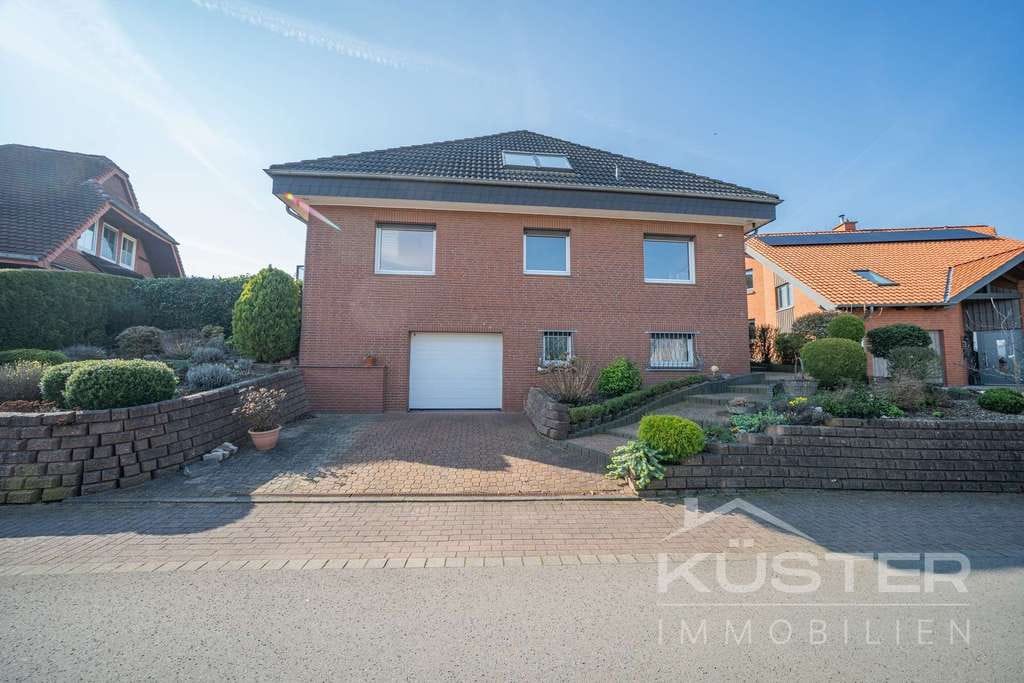 Immobilie in Apelern - KÜSTER IMMOBILIEN präsentiert: TRAUMLAGE in Rodenberg mit Weitblick - ca. 330 m² Wohn/Nutzfläche - Bild 1