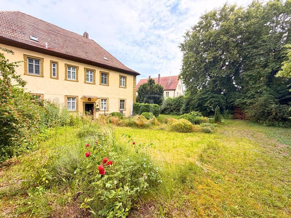 Immobilie in Dettelbach - Wo Geschichte auf Zukunft trifft: Schloss Schernau als Ihr neues Refugium - Bild 3