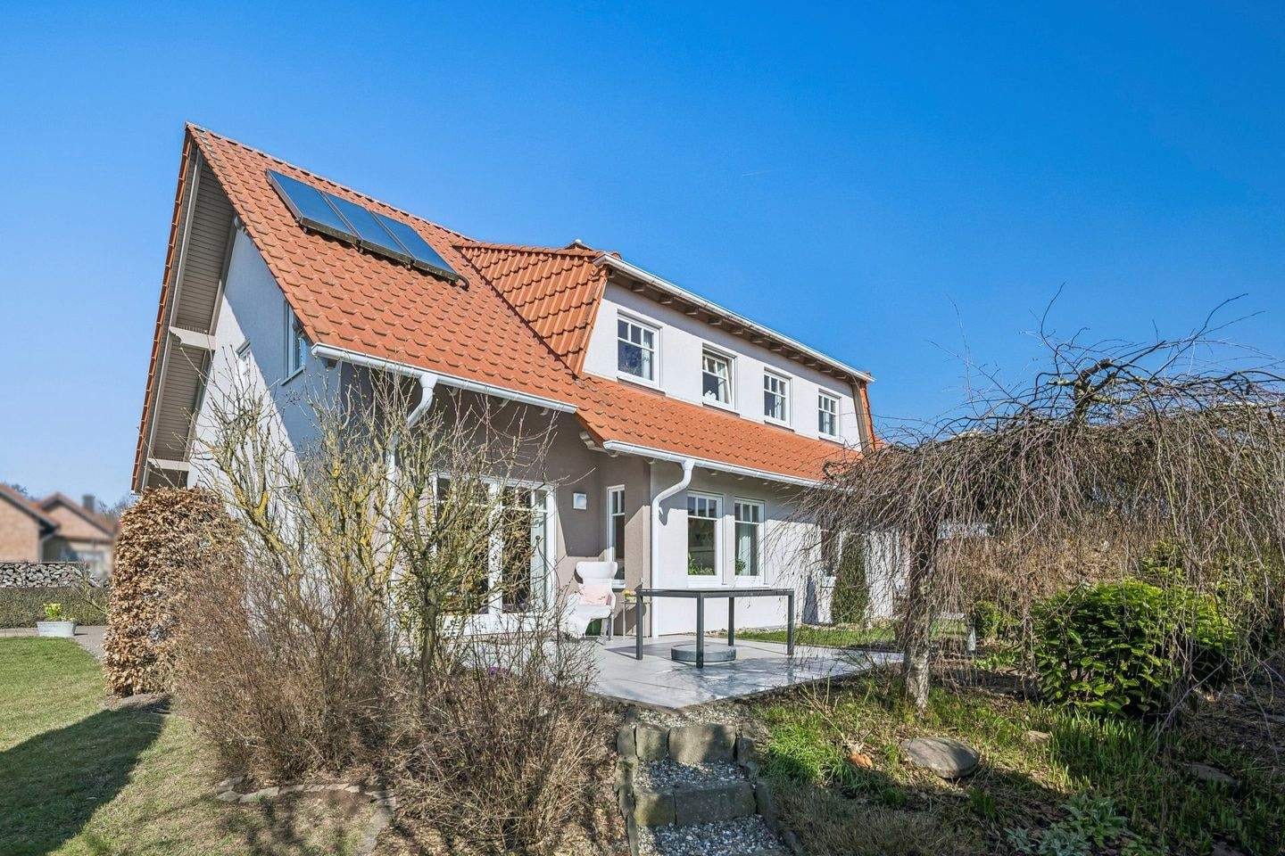 Immobilie in Allendorf - Exklusives und modernes Mehrgenerationenhaus im ruhigen Allendorf-OT Rennertehausen - Bild 0