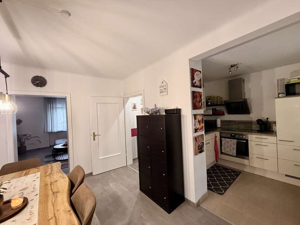 Immobilie in Überherrn - Gepflegtes Dreifamilienhaus mit großem Grundstück in Überherrn-Bisten! - Bild 2