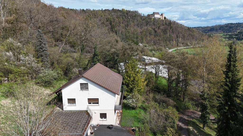 Immobilie in Starzach - Einzigartiges Anwesen mit Blick auf das Neckartal  - Bild 2
