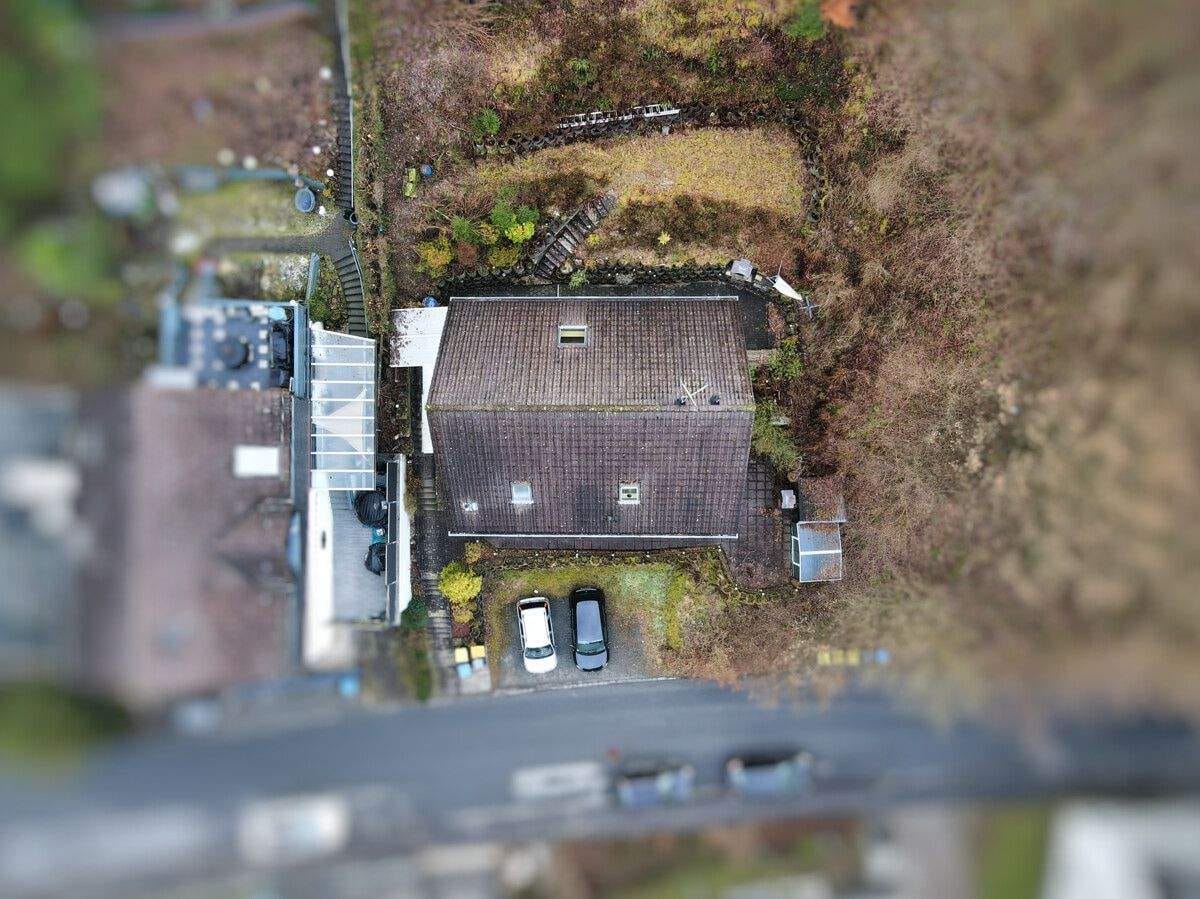 Immobilie in Werdohl - VR IMMO: Mehr Raum fürs Leben - Einfamilienhaus + Einliegerwohnung in begehrter Wohnlage. - Bild 4