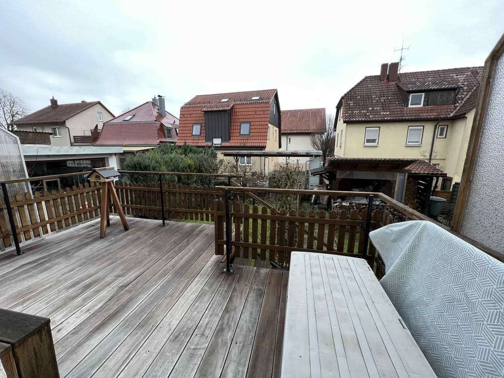 Immobilie in Rechberghausen - Unikat – großzügiges, charmantes Wohnen mit einer Oase für Gartenliebhaber in Rechberghausen - Bild 2