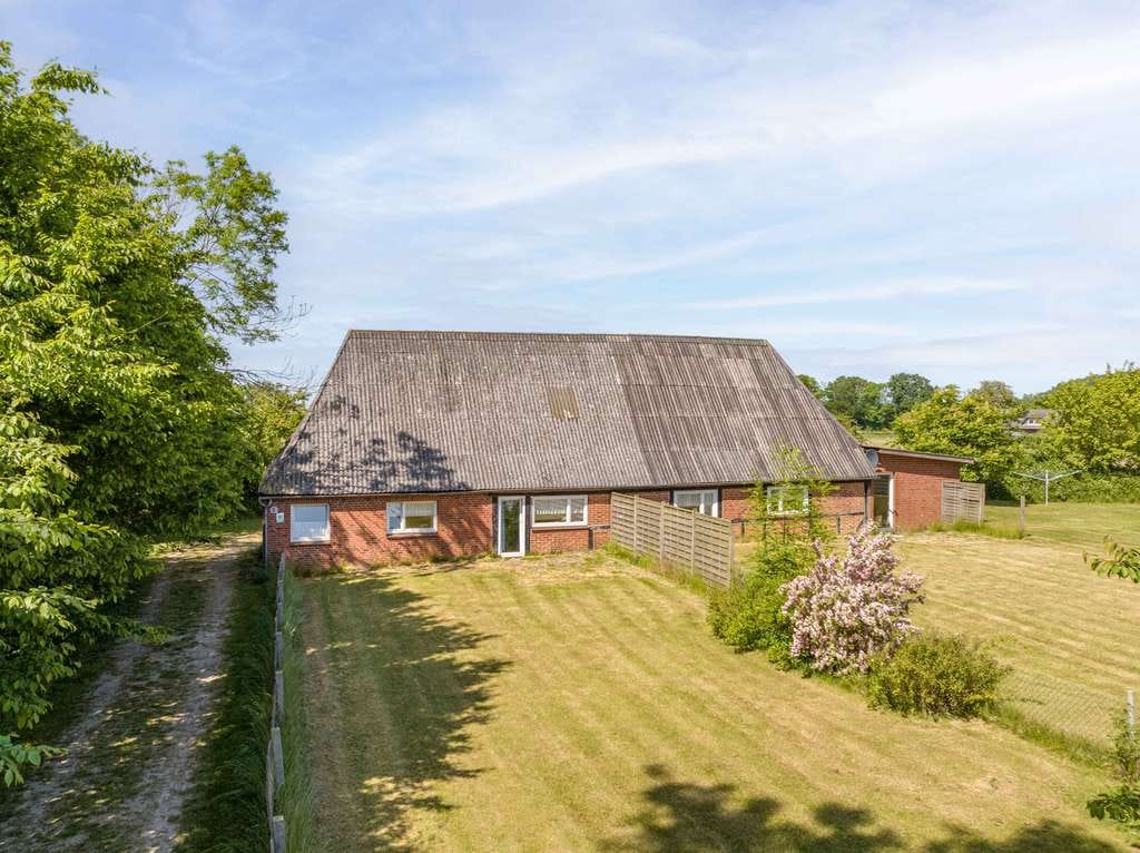 Immobilie in Kronsgaard - 2.324 m² Grundstück mit historischem Altbestand und die Ostsee nur einen Steinwurf entfernt - Bild 2