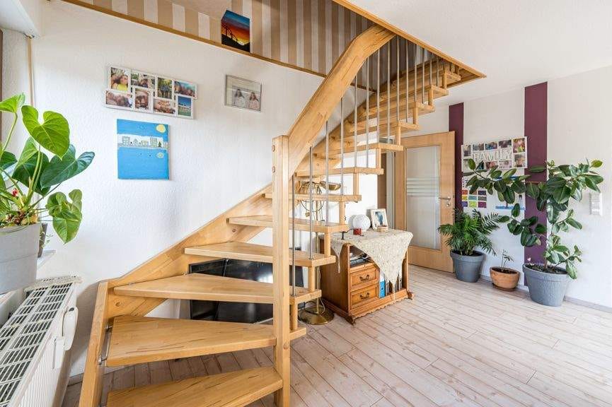 Immobilie in Wehr - 4-Zimmer Maisonette-Wohnung in Wehr - Kernsaniert und Hochwertig - Lift und Stellplatz - Bild 1