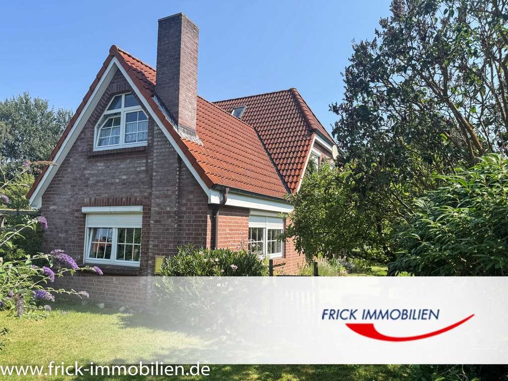 Immobilie in Oldenburg in Holstein - Einfamilienhaus mit Garage - Bild 0