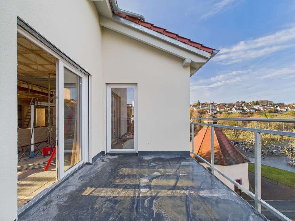 Immobilie in Osterburken - Einmaliges Maisonette- Penthouse über den Dächern der Stadt - Bild 1