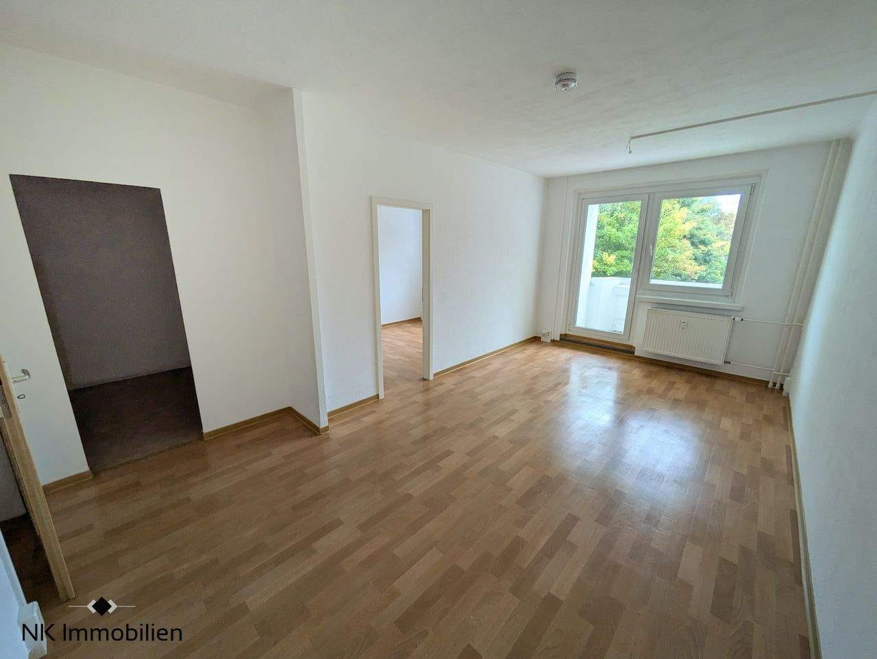 Immobilie in Limbach-Oberfrohna - ++ solide Kapitalanlage - 3-Raum Eigentumswohnung mit Balkon - top-Entwicklungschancen ++ - Bild 4