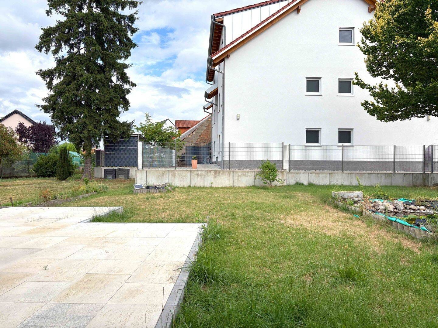 Immobilie in Hambrücken - Historischer Charme trifft moderne Technik: Familienidyll mit PV-Anlage & Naturteich in Hambrücken - Bild 2