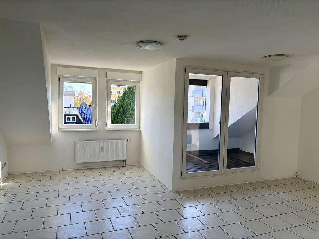 Immobilie in Laudenbach - 2 Wohnein. Laudenbach: DG 85 qm + Souterrain 50 qm - Bild 0