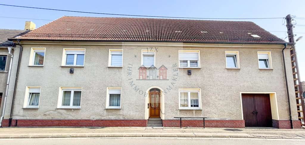 Immobilie in Bad Schmiedeberg - Vollvermietet mit Garten, Garagen und Stellplätzen - Bild 0