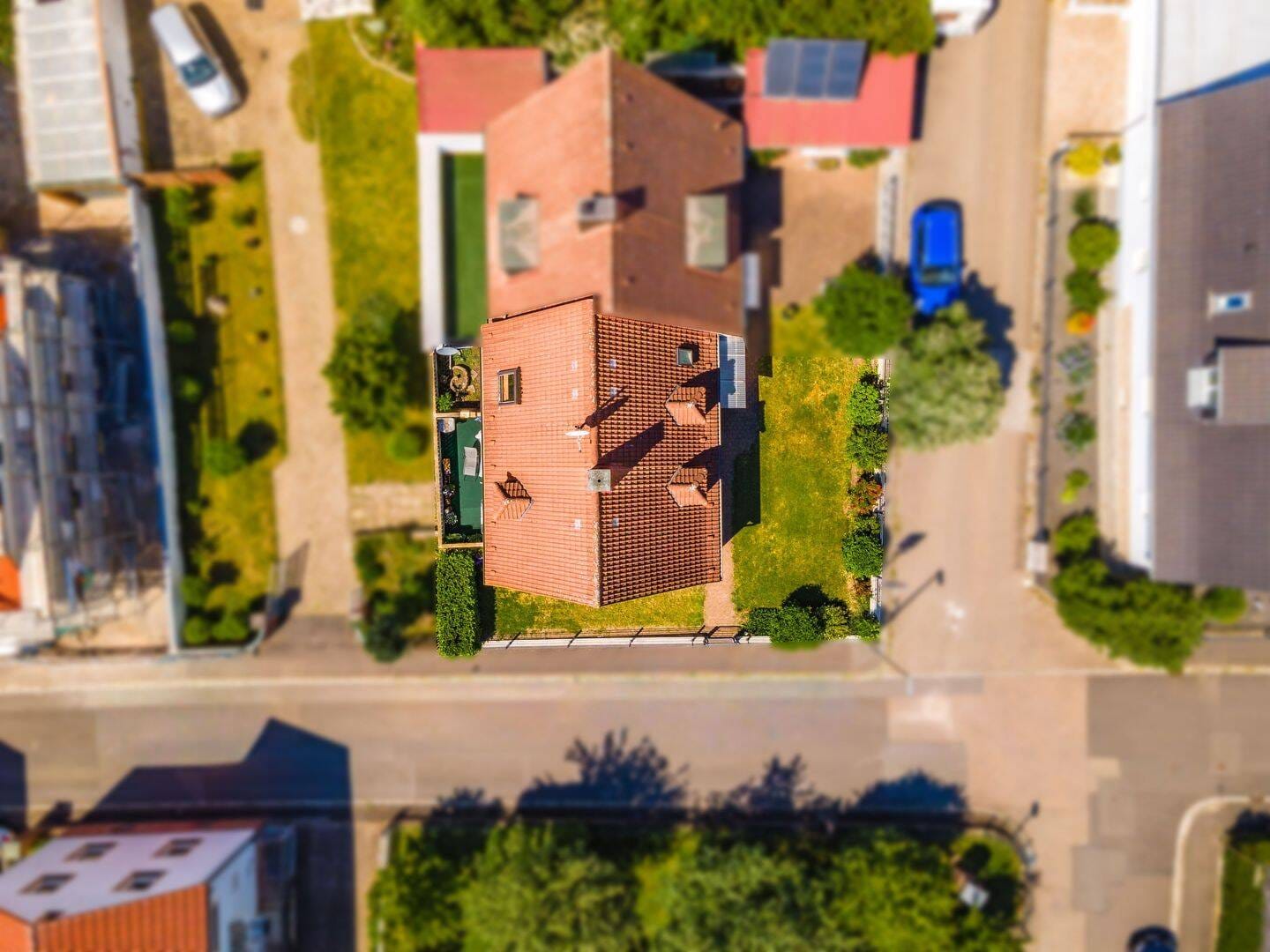 Immobilie in Waldbüttelbrunn - Gepflegtes Zweifamilienhaus in ruhiger Wohnlage - Bild 4
