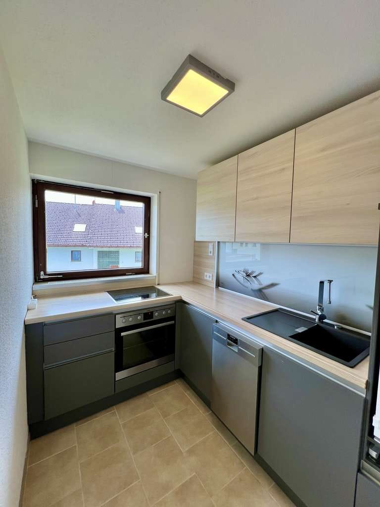 Immobilie in Ühlingen-Birkendorf - Ühlingen-Birkendorf - 2 Zimmerwohnung im OG mit Balkon in ruhiger Wohnlage - Bild 2