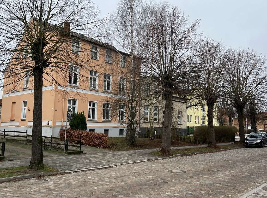 Immobilie in Malchin - Stadthaus mit 3 Wohnungen, vermietet, gute Rendite - Bild 3