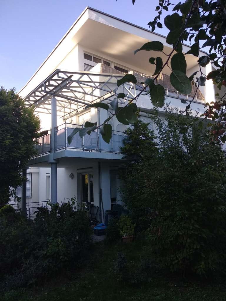 Immobilie in Reutlingen - Charmante Eigentumswohnung mit Potenzial zur individuellen Gestaltungin RT-Hohbuch - Bild 1