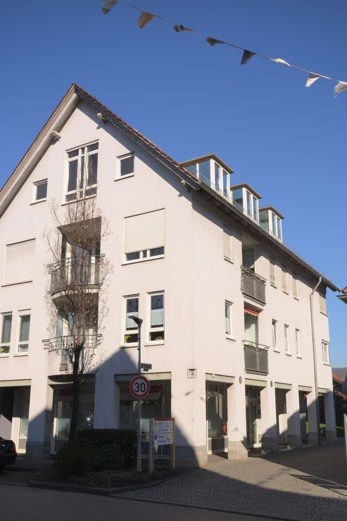 Immobilie in Deizisau - Großzügige 3 Zimmer Dachgeschoßwohnung - Bild 0