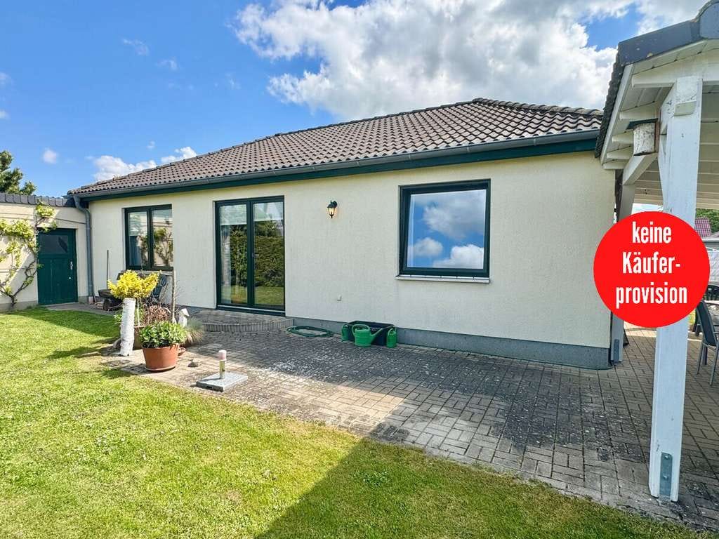 Immobilie in Blankenhof - HORN IMMOBILIEN ++ Einfamilienhaus im Bungalowstil in Chemnitz bei Neubrandenburg - Bild 0