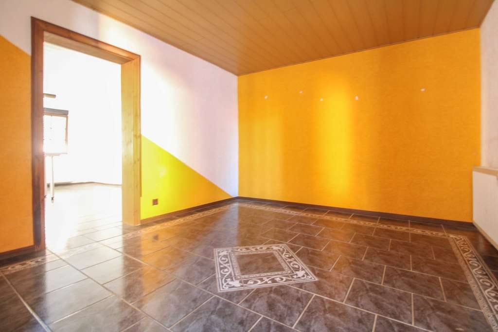 Immobilie in Wettin-Löbejün - Großzügiges Einfamilienhaus mit Einliegerwohnung im historischen Altstadtbereich von Löbejün - Bild 3