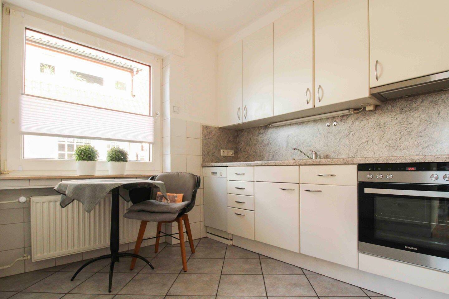 Immobilie in Horstmar - Mehr als ein Haus: Zwei Wohneinheiten, Gartenidylle & echtes Zukunftspotenzial - Bild 2