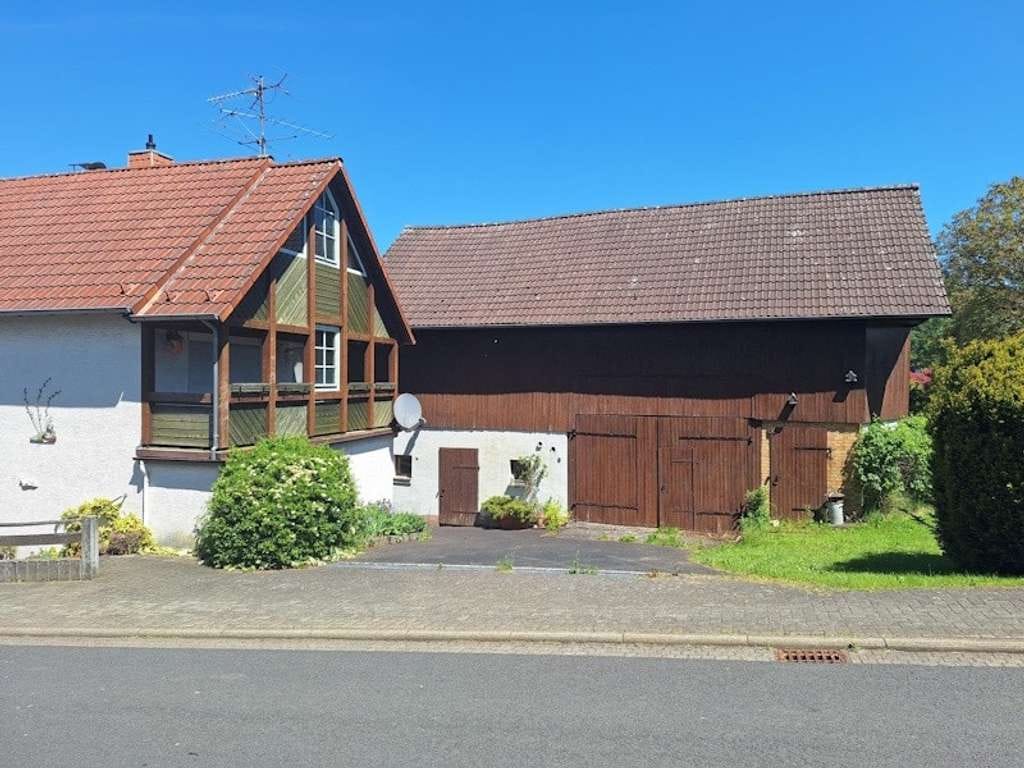 Immobilie in Ulrichstein - EFH mit Scheune in Ulrichstein-Bobenhausen II - Bild 2