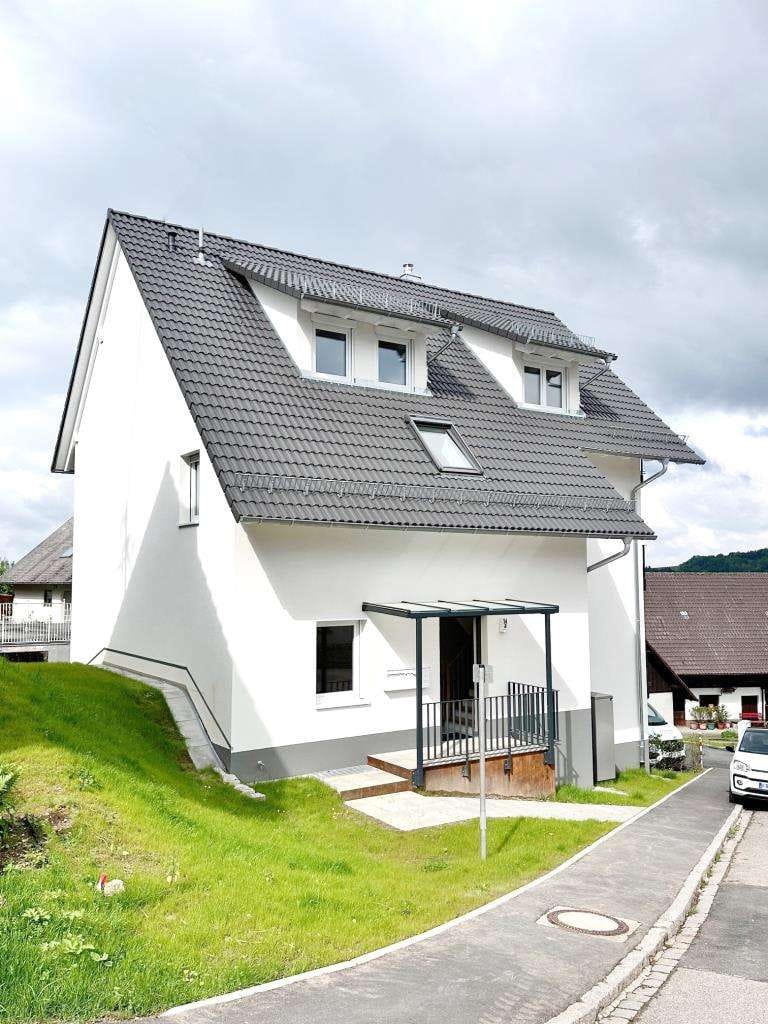 Immobilie in Wittnau - Provisionsfreie 3 Zimmer Wohnung mit Traumblick und gr. Einzelgarage! - Bild 1