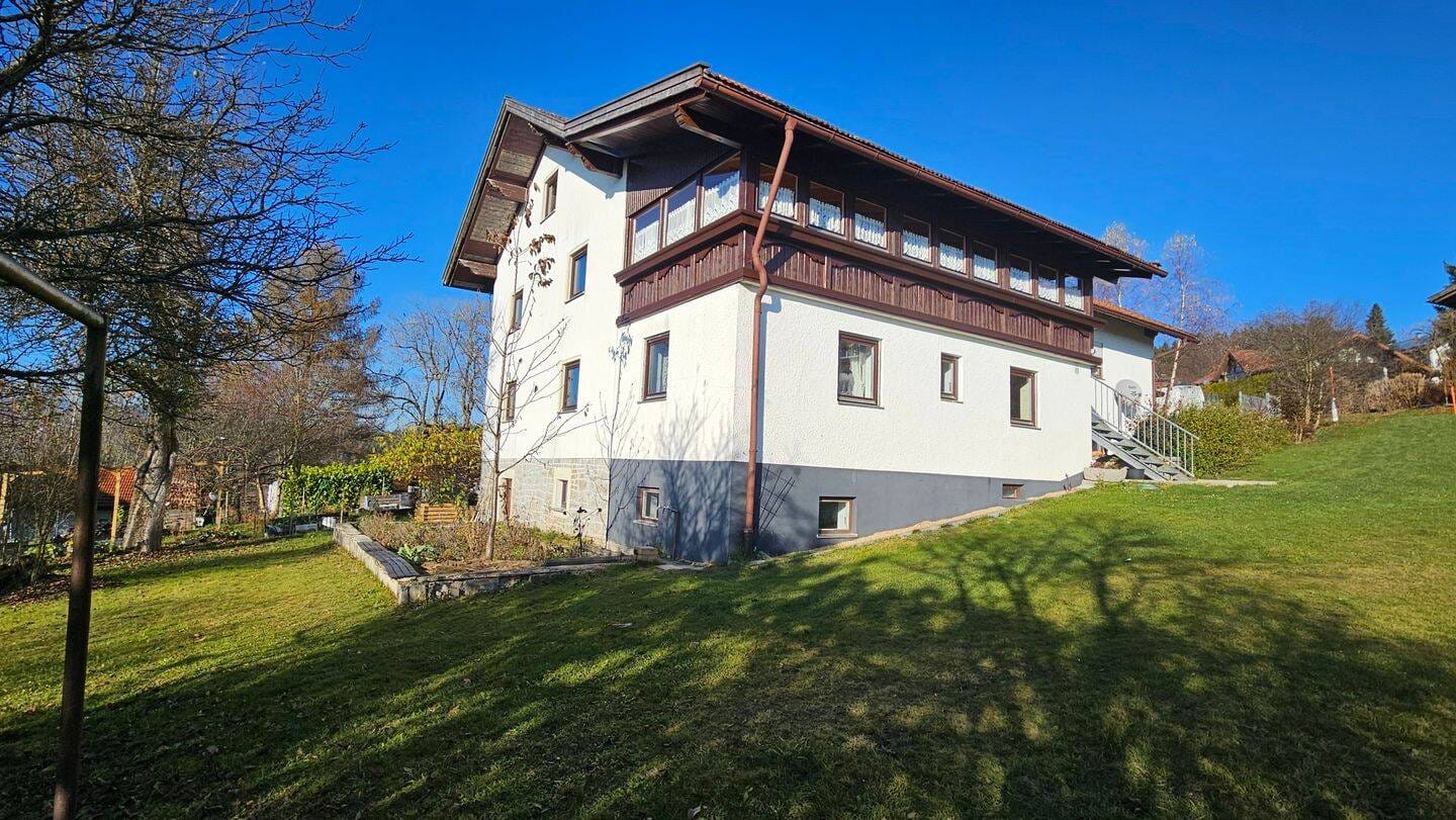 Immobilie in Mauth - Vielseitiges Mehrfamilienhaus - Wohnen und Arbeiten - Bild 0