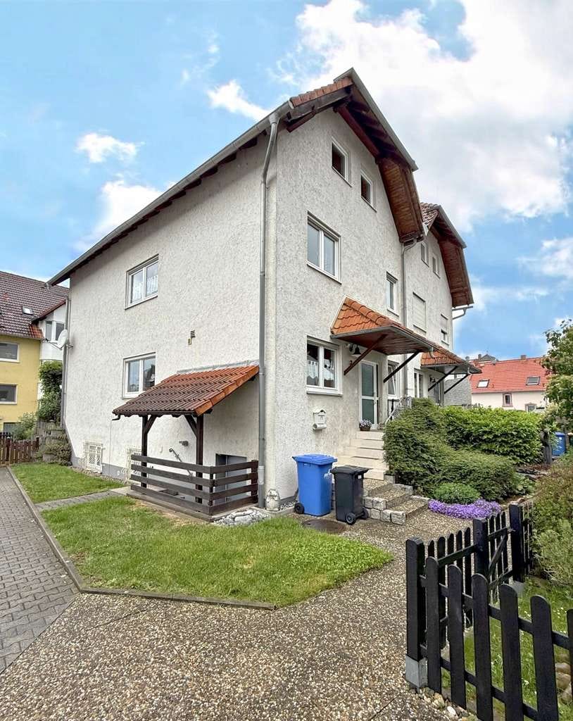 Immobilie in Gernsheim - Zentral & Ruhig: Attraktive Doppelhaushälfte in Gernsheim - Bild 1