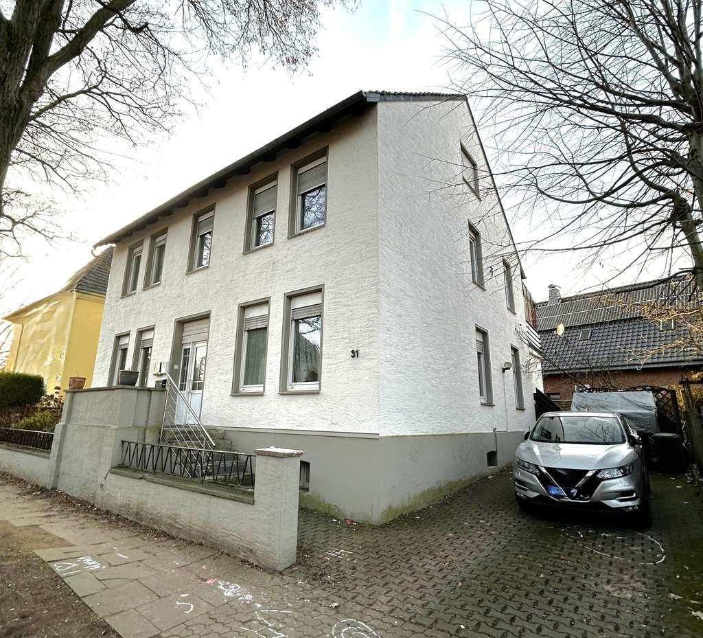 Immobilie in Herford - Mehrfamilienhaus Sanierungsbedürftig mit viel Entwicklungspotential - Bild 2
