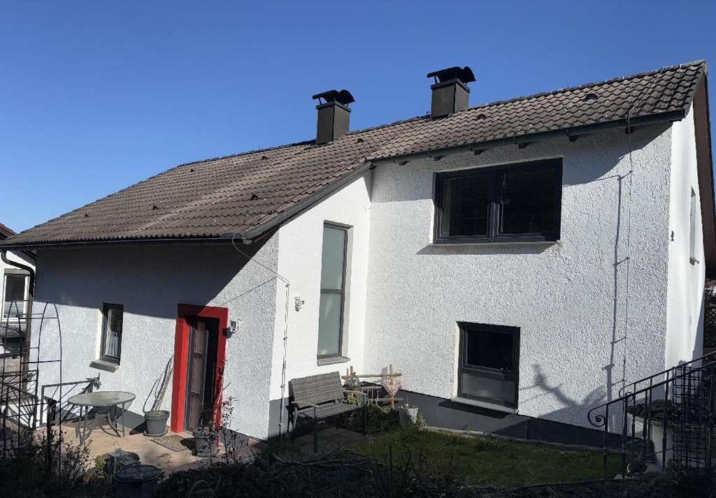 Immobilie in Eggenfelden - Charmantes Einfamilienhaus in ruhiger Wohnlage - Bild 2